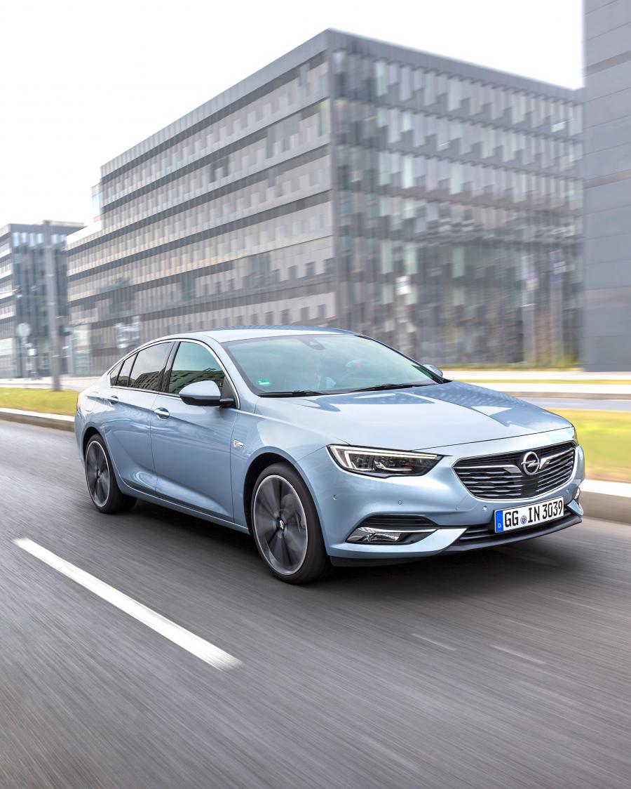  Opel Insignia Grand Sport Turbo D 2017 года  (фото 5 из 29)